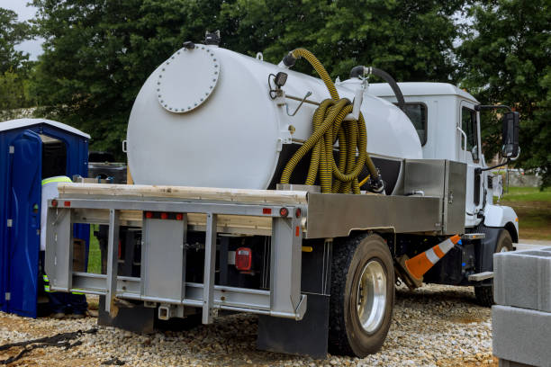 Portable Toilet Options We Offer in Fenton, MI